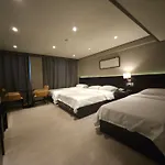 Insadong Crown Hotel