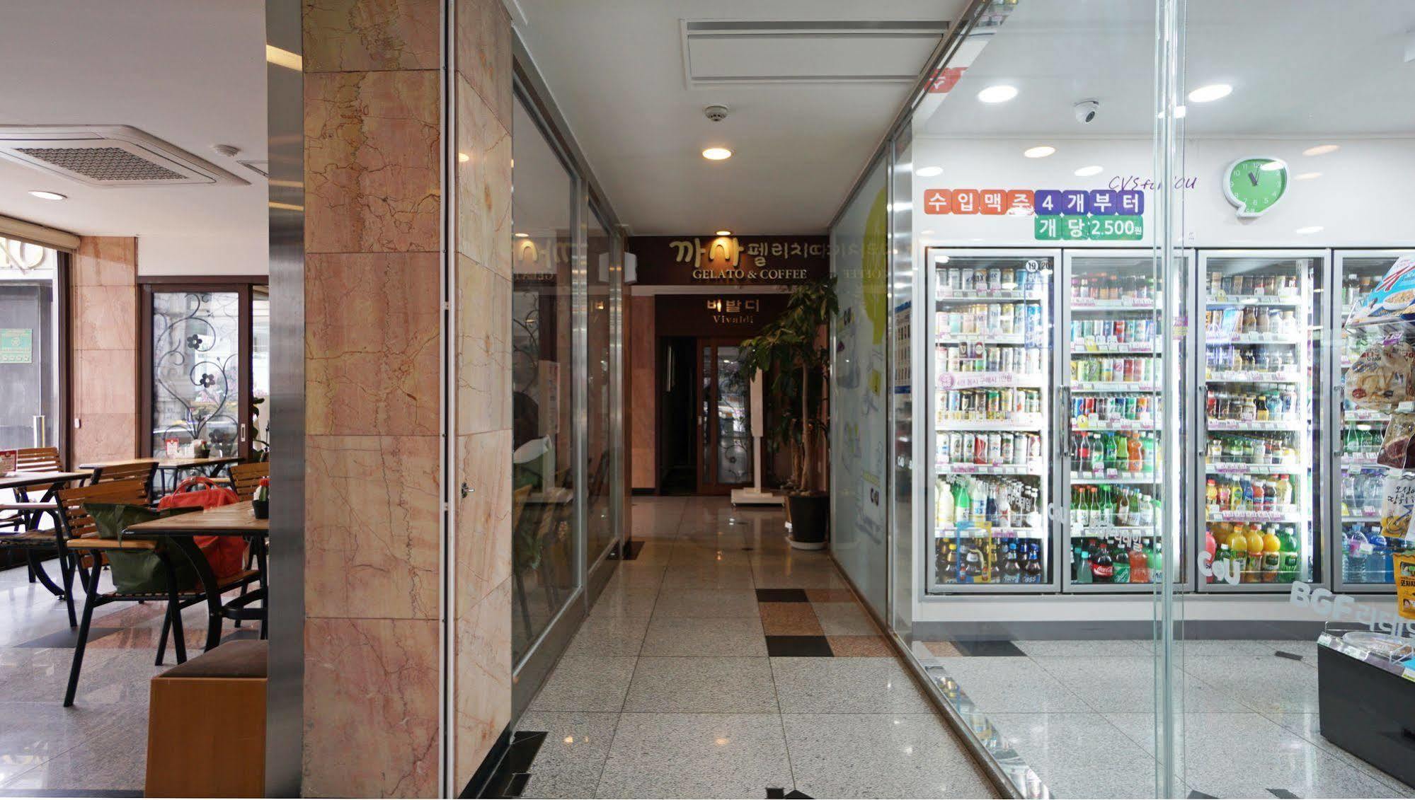 Hotel Insadong Crown Seoul